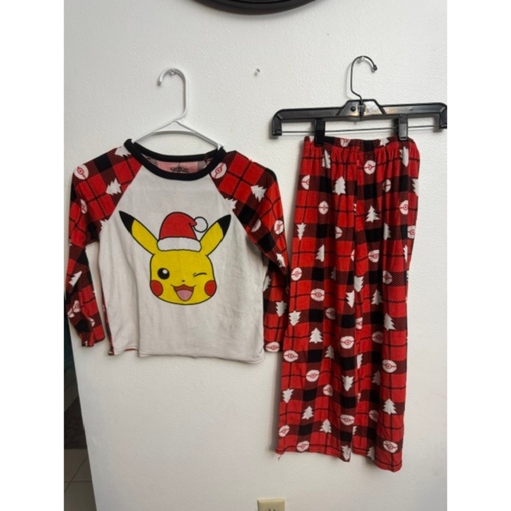Pokemon Pikachu Christmas Pajamas Set Red Plaid Boys Size M 8 Holiday Sleepwear